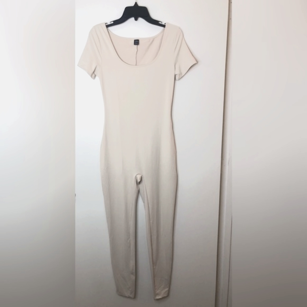 Jump suit